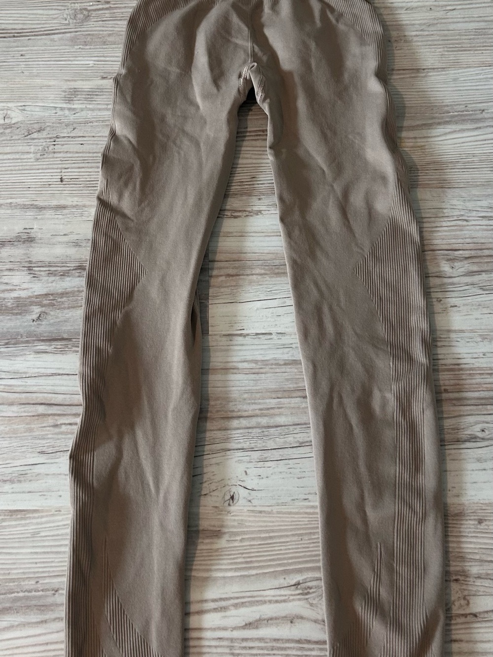 Women's Taupe Seam-Detail Leggings